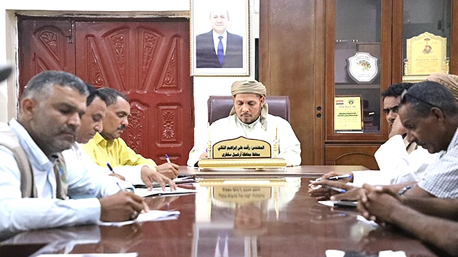 المحافظ الثقلي يقر اعتماد يوم 22 فبراير من كل عام يوم النظافة
