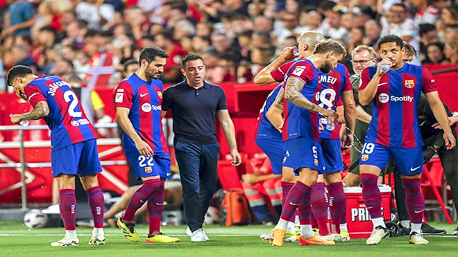 ​تشافي يودّع برشلونة في لقاء «الملابس السوداء»!