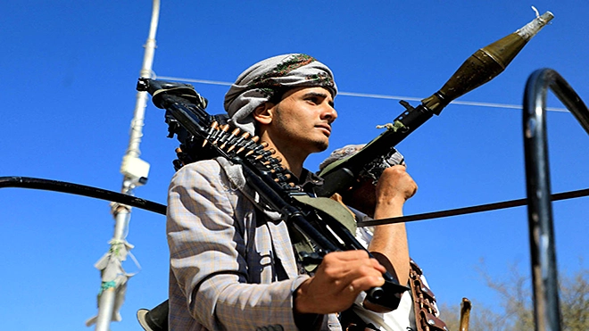 عودة التصعيد العسكري في اليمن تهدد خارطة الطريق الأممية