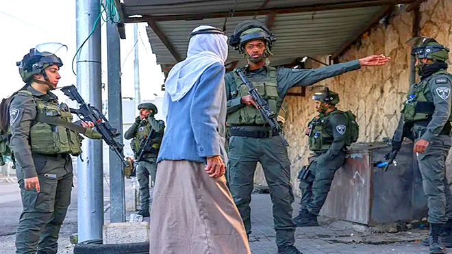 نيويورك تايمز: أوضاع الفلسطينيين في الضفة بلغت الحضيض