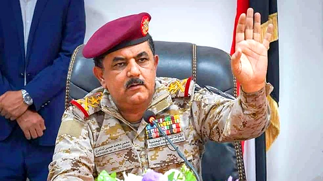وزير الدفاع الفريق الركن محسن الداعري