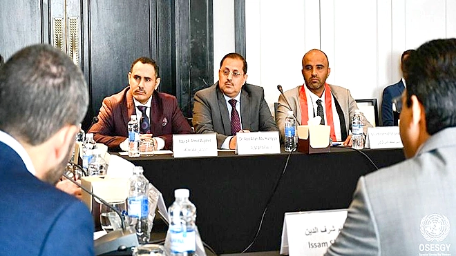 صحيفة: اختراق هام في مفاوضات مسقط بالتخلي عن ملف قحطان