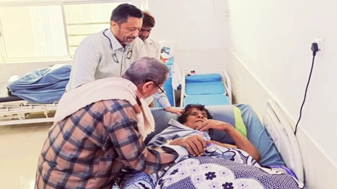 ​رئيس انتقالي أبين يطمئن على صحة الفنان الكبير عوض أحمد