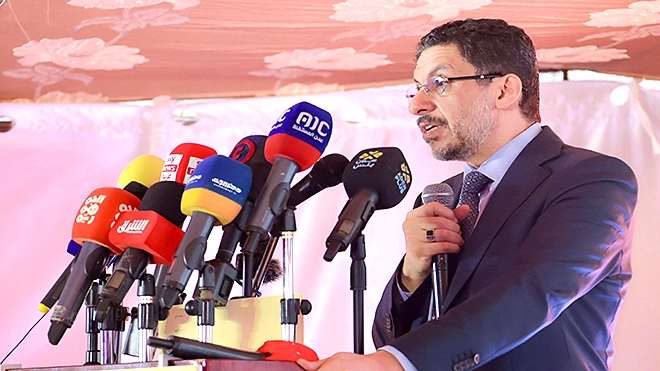 د. أحمد عوض بن مبارك، رئيس الحكومة د. أحمد عوض بن مبارك، رئيس الحكومة