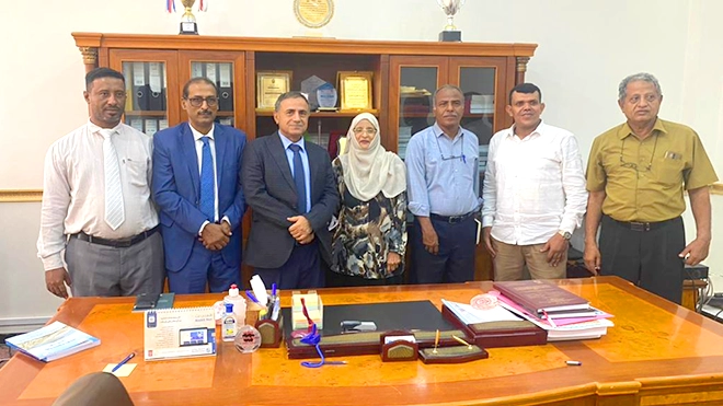 ​لقاء يجمع رئاسة جامعة عدن ومجموعة مشاورات عدن
