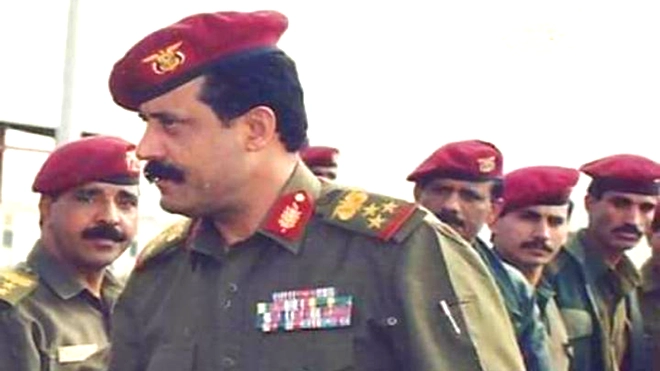 ​شخص ينتحل شخصية وزير الدفاع السابق هيثم قاسم