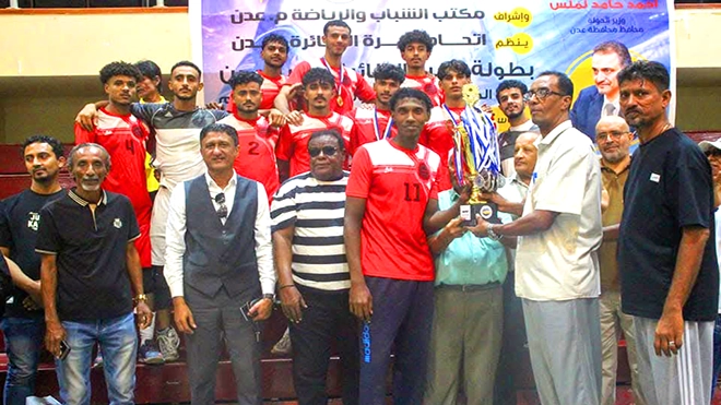 التلال التلال