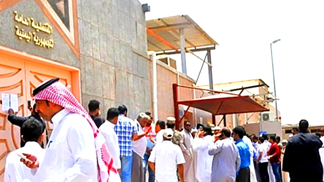 زيادة عدد المغتربين العائدين من السعودية بنسبة 10 % الشهر الماضي