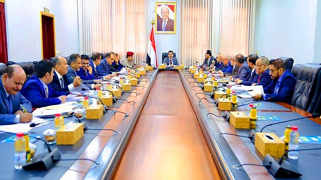 فوضى داخل الحكومة اليمنية تثير القلق على مصير المساعدة المالية السعودية