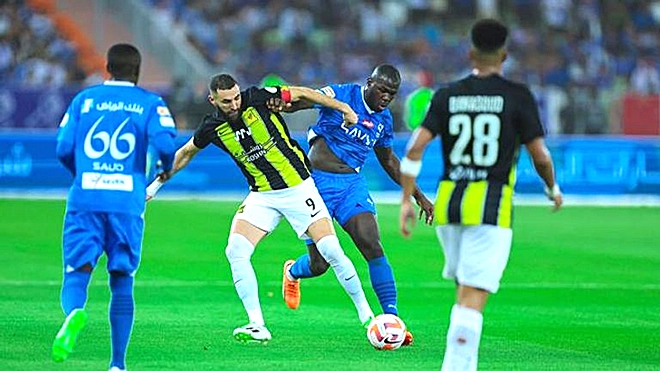 "من أجل تجربة استثنائية للجماهير!".. تعديل موعد كلاسيكو الاتحاد والهلال رسميًا