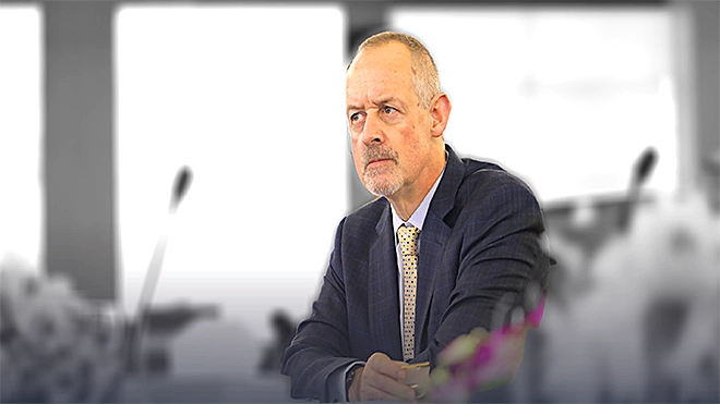 السفير البريطاني الأسبق: المجتمع الدولي أخطأ في اليمن