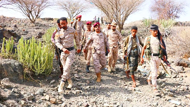 ​قائد اللواء الثاني حزم يتفقد المقاتلين الأبطال في جبهة كرش الحدودية