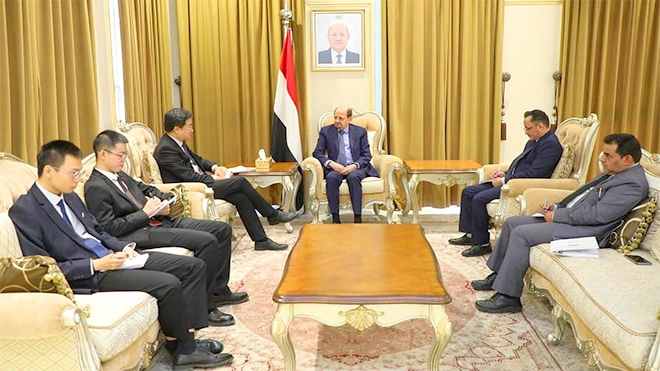 وزير الخارجية يبحث مع القائم بأعمال السفارة الصينية توسيع آفاق التعاون المشترك