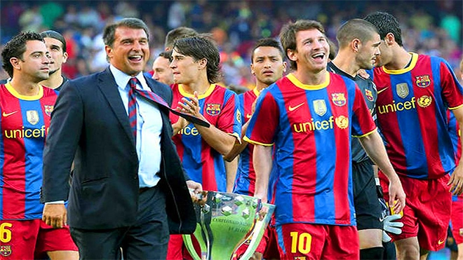 رئيس برشلونة يحلم بعودة ميسي لافتتاح كامب نو