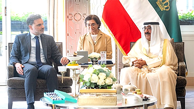أمير الكويت في فرنسا لتعزيز الشراكة الاستراتيجية وجذب الاستثمار