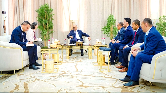 الزُبيدي يناقش مع سفيرة فرنسا التطورات السياسية والاقتصادية
