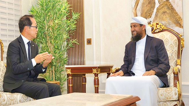 المحرّمي يطلع السفير الياباني على مستجدات اليمن