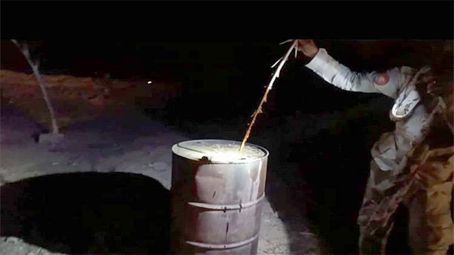 إحباط سرقة نفط خام من أنبوب في مديرية الروضة بشبوة