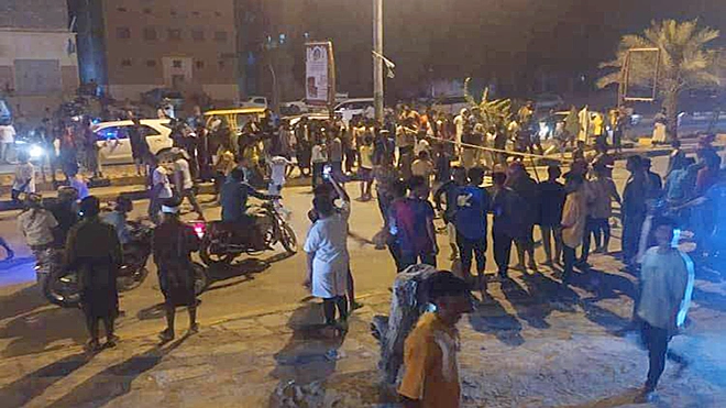 "العسكرية الثانية" تدعو المحتجين إلى دعم قوات النخبة للحفاظ على السلمية