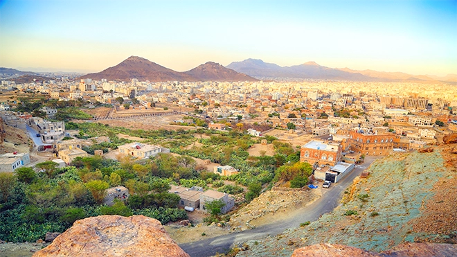 بعد رفضها الرجوع إليه.. شاب يقتل والد زوجته و4 آخرين