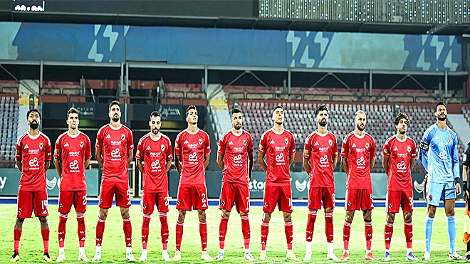 الأهلي المصري يبدأ رحلة الدفاع عن لقب الدوري بمواجهات نارية