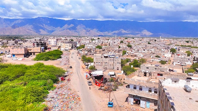 وفاة شاب إثر انفجار مقذوف في أبين