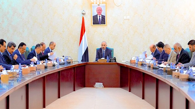 لجنة الموارد تؤكد مواصلة الإصلاحات وتوجه بعقوبات صارمة للمضاربين بالعملة