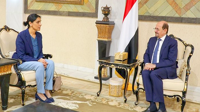 وزير الخارجية يبحث مع السفيرة البريطانية دعم قدرات المؤسسات الحكومية