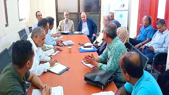 ​اجتماع في عدن يناقش آلية ضبط تسعيرة الأدوية والمستلزمات الطبية