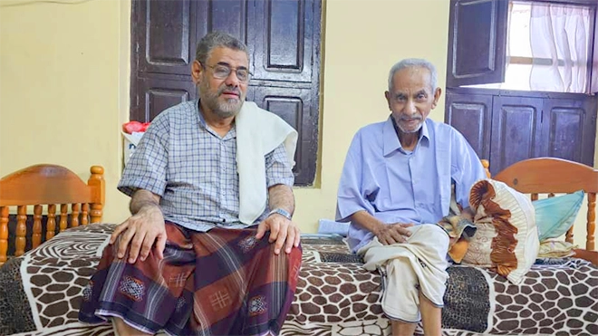 المهندس باصرة يزور كوادر إدارية قديرة بالمكلا