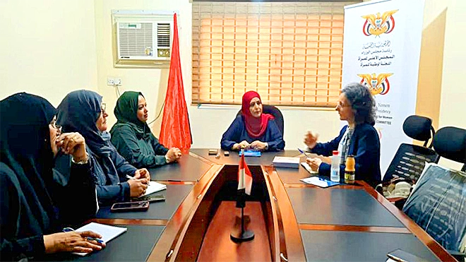 السفيرة الفرنسية تبحث قضايا المرأة في اليمن
