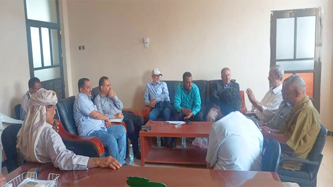 جهود لتعزيز الالتزام الضريبي وتحسين الإيرادات العامة بمحافظة لحج