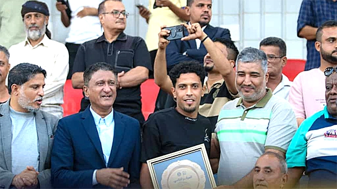 تكريم الشعلة الذي حل ثانيا في الدوري