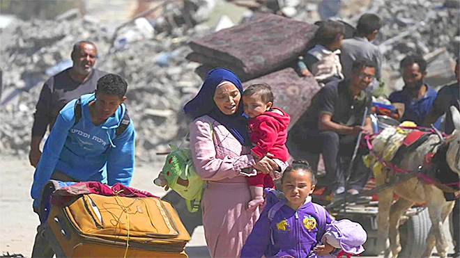 مصر وقطر تبحثان تثبيت اتفاق غزة
