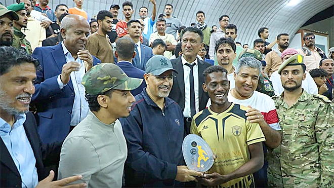 حارس مرمى الجلاء شذوان سند أفضل لاعب في البطولة