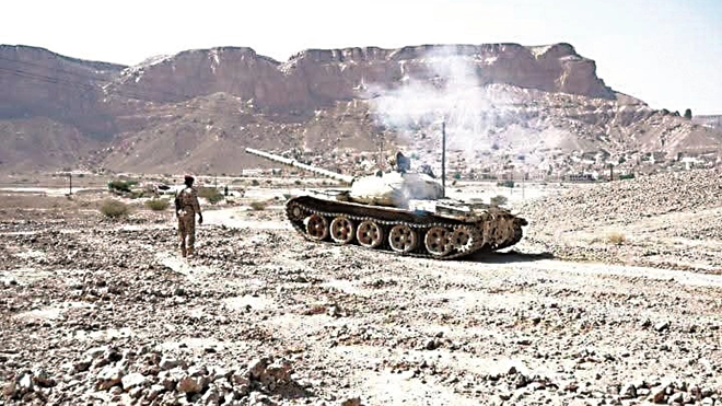 التعزيزات تتوالى.. قوات جنوبية تتقدم إلى قلب "العسكرية الأولى" من 3 محاور