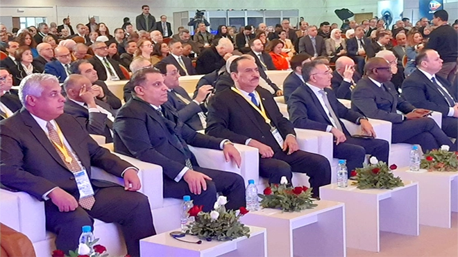 سفير اليمن بتونس يشارك في قمة الذكاء الاصطناعي