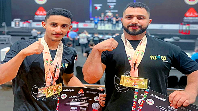 لاعبي منتخبنا في بطولة آسيا لمصارعة الذراعين لاعبي منتخبنا في بطولة آسيا لمصارعة الذراعين