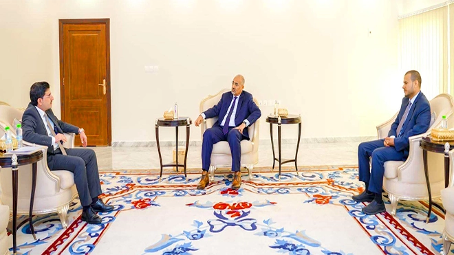 الزبيدي يشدد على أهمية تبني حلول مستدامة لأزمة المياه