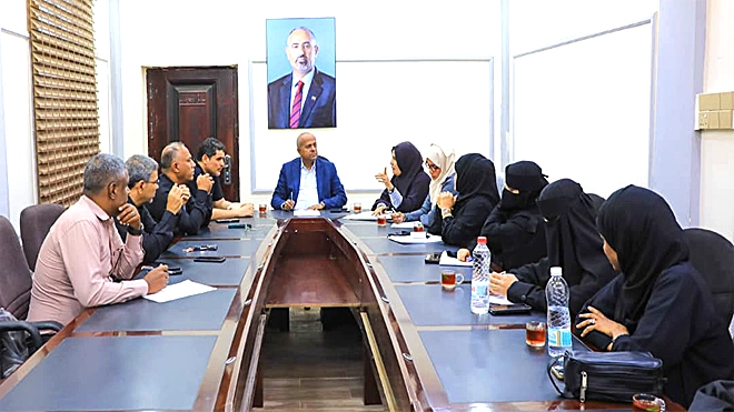 الخليفي يناقش ترتيبات انطلاق الأنشطة الرياضية ضمن اتفاقية "هلب كود الإيطالية"