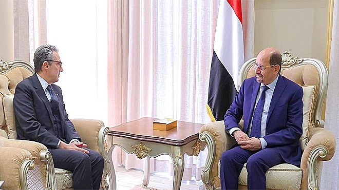 رئيس الوزراء يطلع سفير إيطاليا على مستجدات اليمن