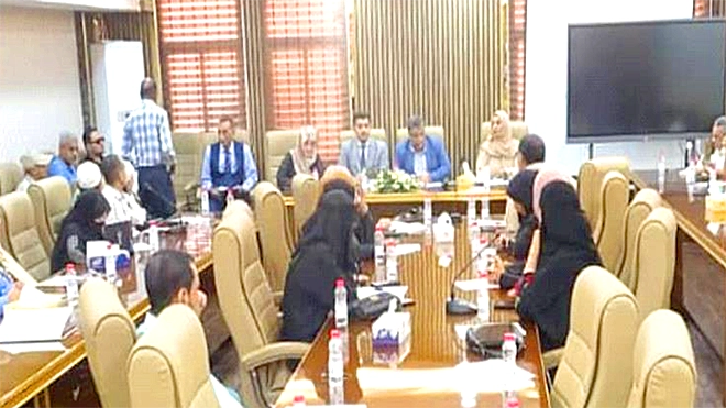وكيل عدن يترأس لقاءً لمنظمات المجتمع المدني لتعزيز الشراكة والتعاون