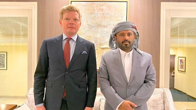 الشيخ عمرو بن حبريش خلال لقاءه هانس جروندبرج: