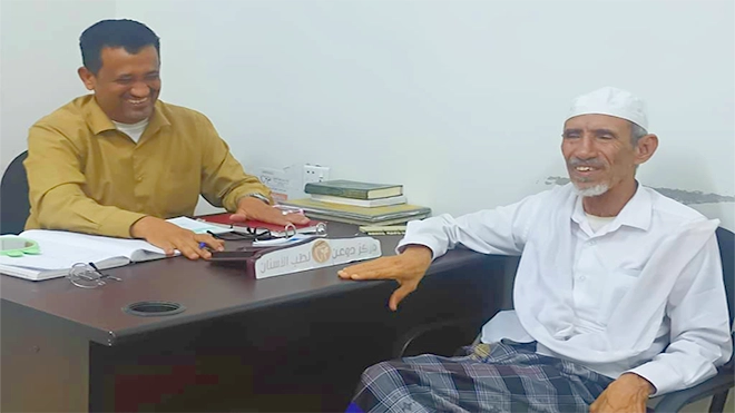 مدير عام دوعن خلال زيارته لمركز دوعن لطب الأسنان