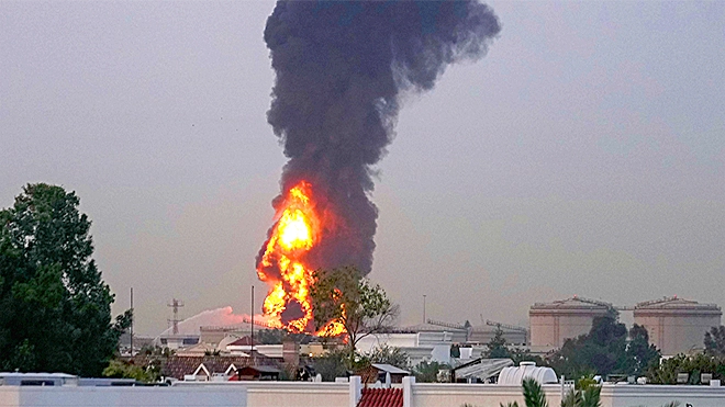 تحليل استراتيجي: لماذا حوّلت إيران هجماتها إلى الخليج تاركة إسرائيل؟