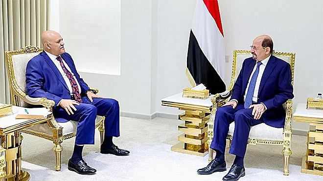 ​رئيس الوزراء يوجّه بمعالجة أضرار السيول ومساعدات المتضررين في تعز