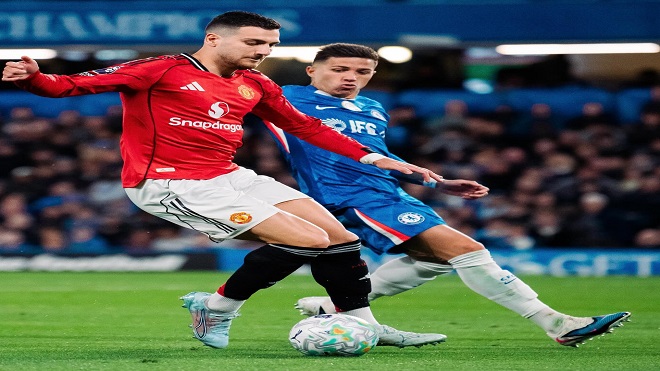 مان يونايتد يعمق جراح تشيلسي بخسارة جديدة