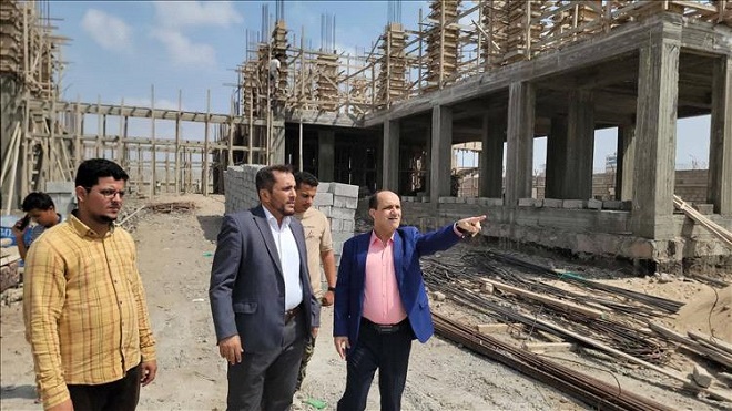 وكيل عدن يطلع على المشاريع الخدمية بدار سعد