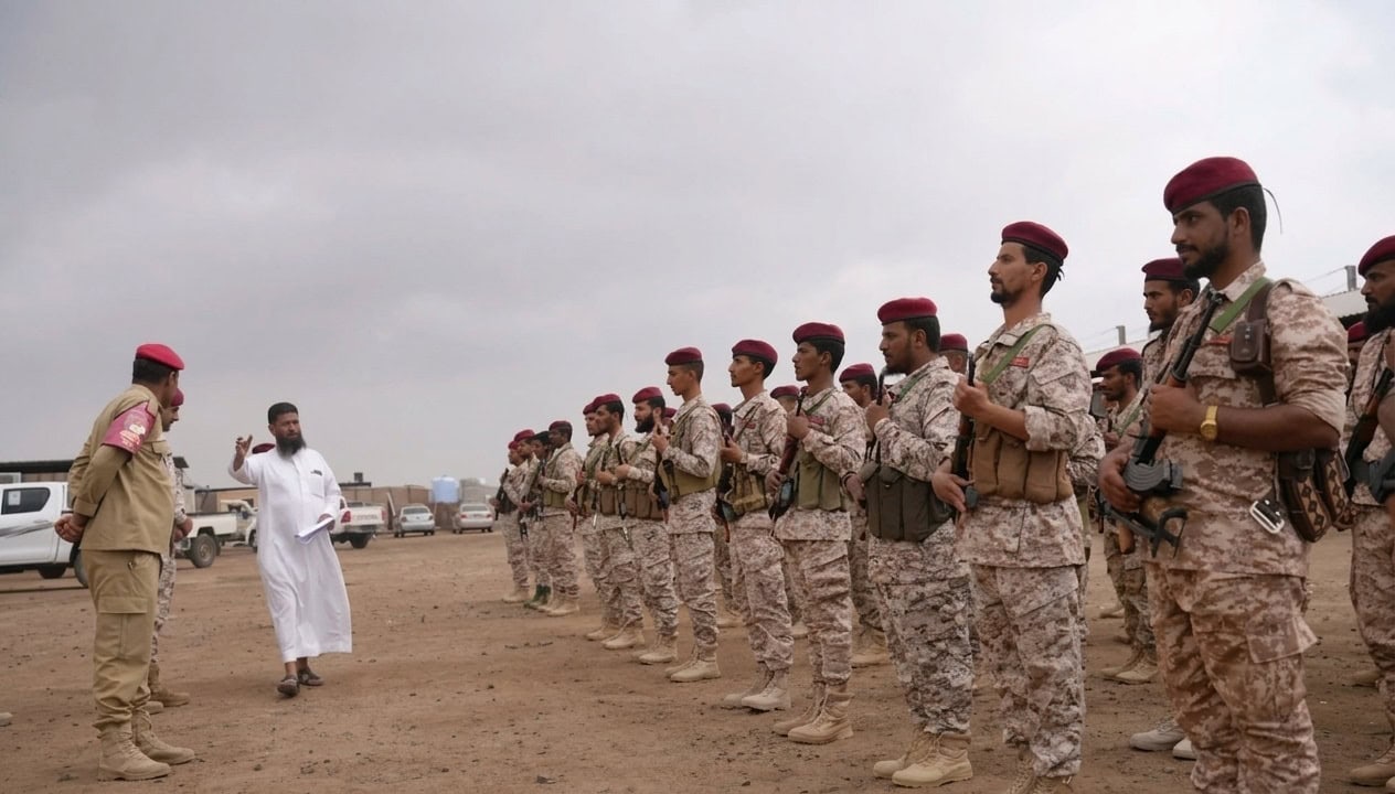 إعادة تشكيل القوة العسكرية في الجنوب.. هيكلة أم تفكيك ناعم؟