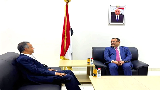 وكيل الخارجية يبحث سُبل تعزيز التعاون الثنائي مع السفير الليبي